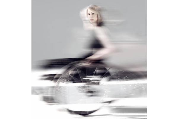 Wendy Crawford, Raw Beauty Project, mobileWomen